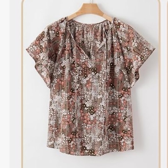 Flutter sleeve tie-neck boho short sleeved blouse - Picture 3 of 3
